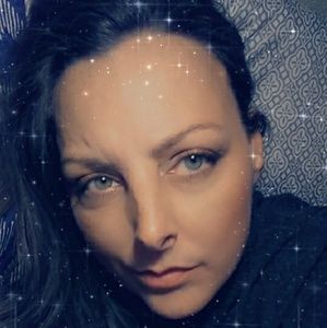 Meet your Posher, Pam